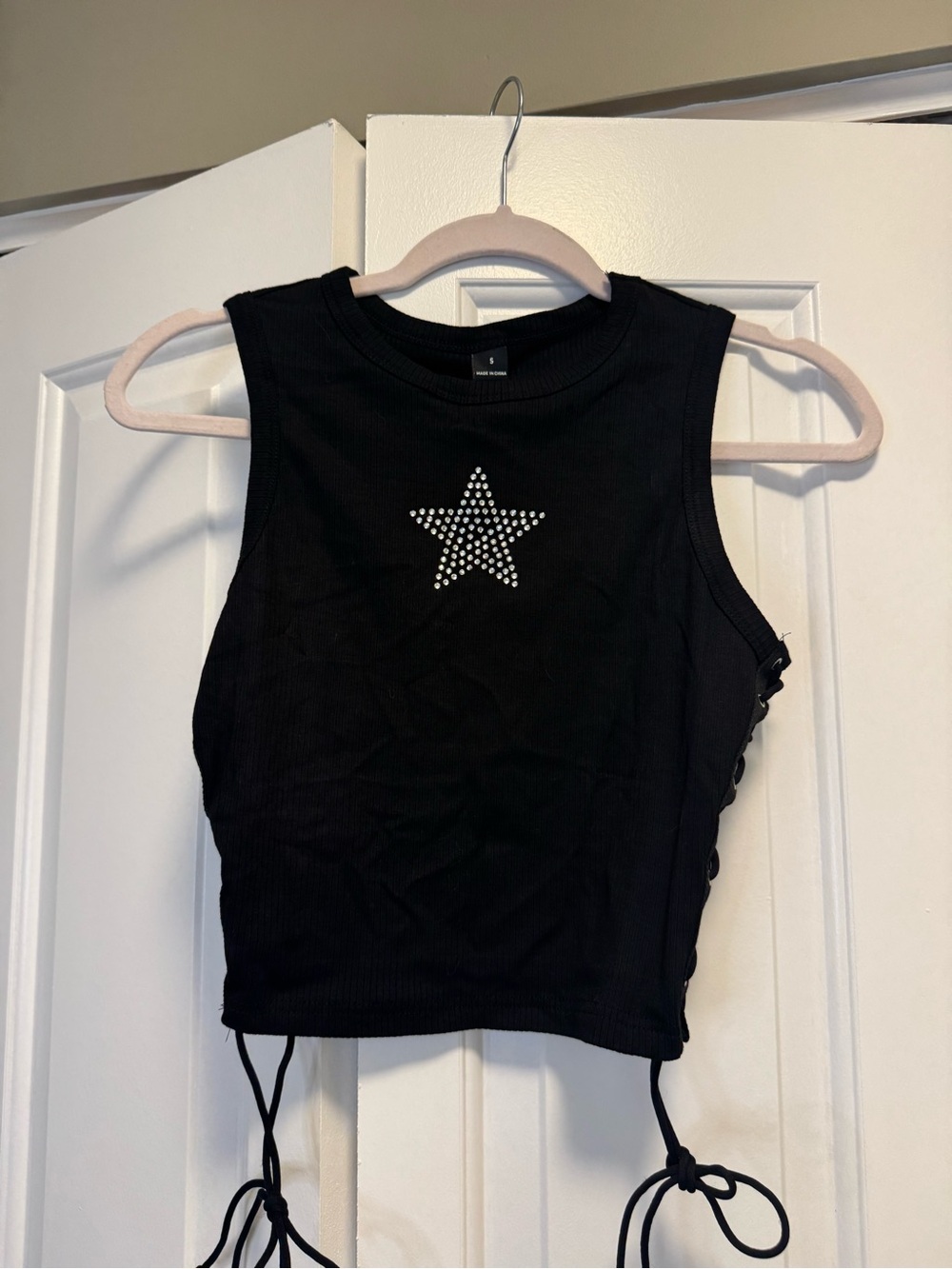 SHEIN Black Ribbed Crop Tank with Rhinestone Star